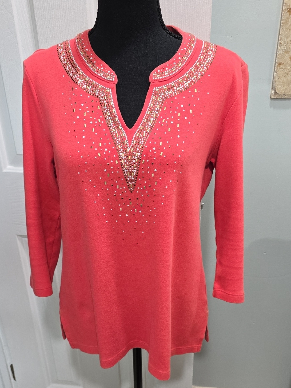 JM Collection Embellished V-Neck Coral Top Size S